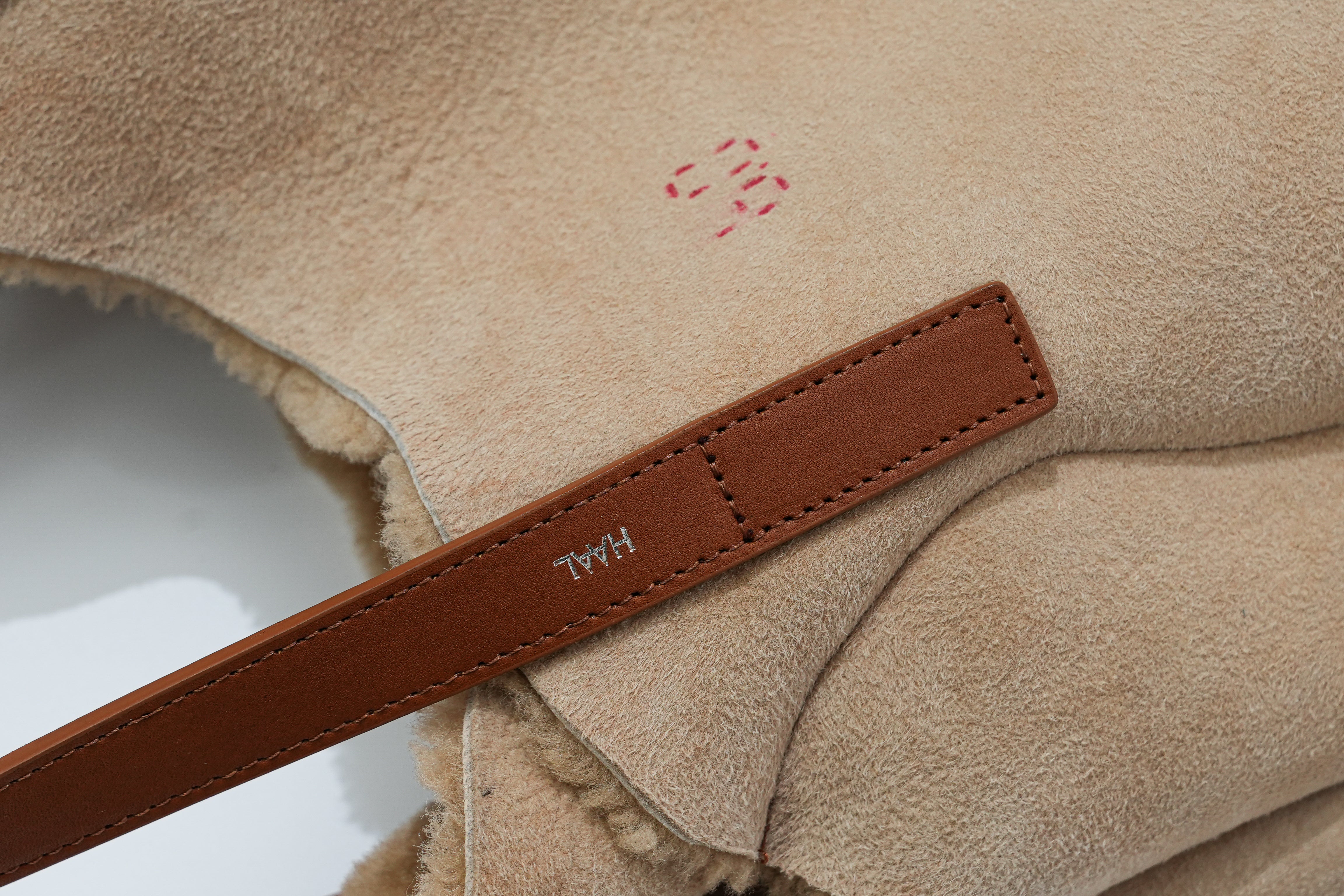 PRIMITIVE TOTE BAG -MOUTON-