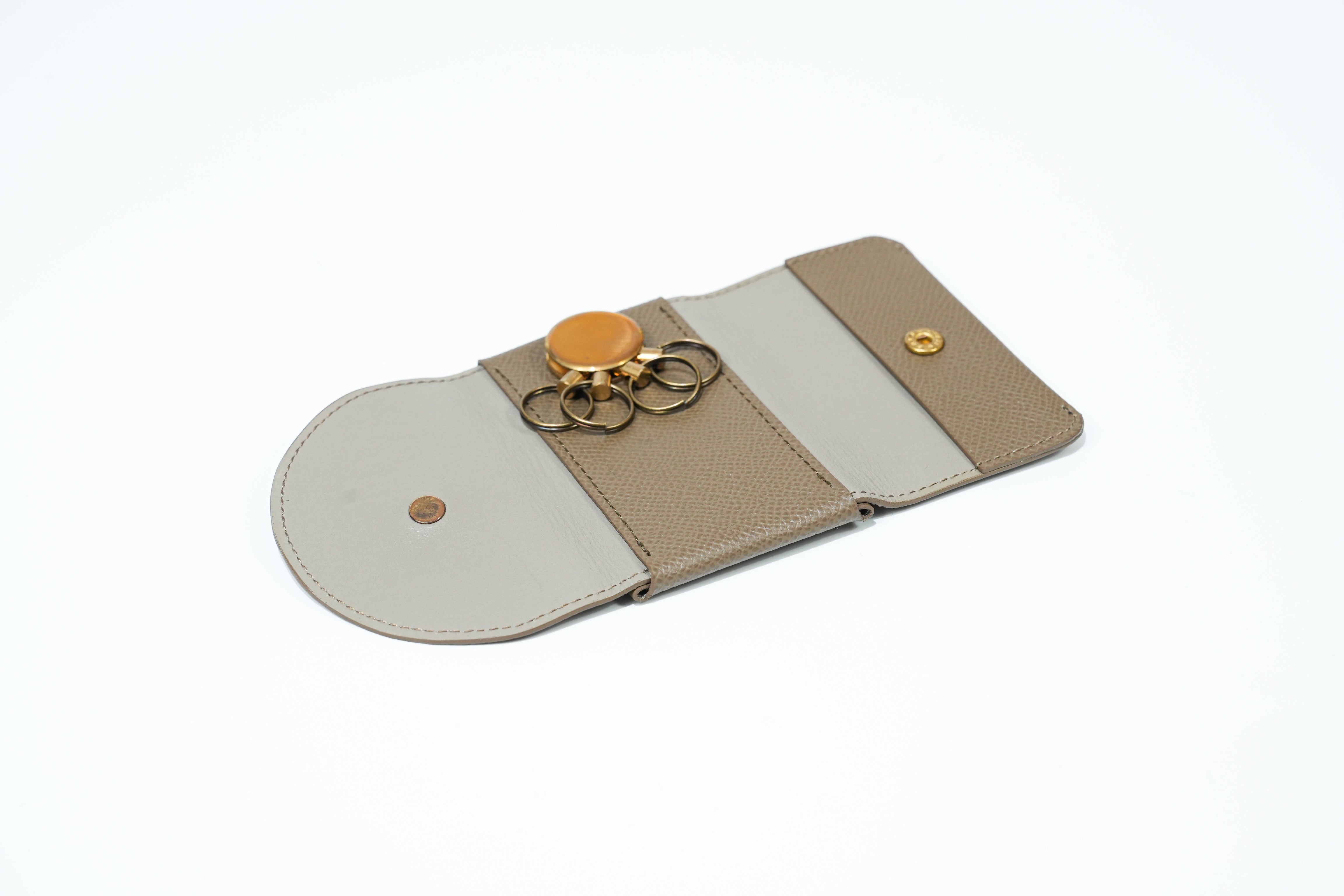 AMULET KEY CASE